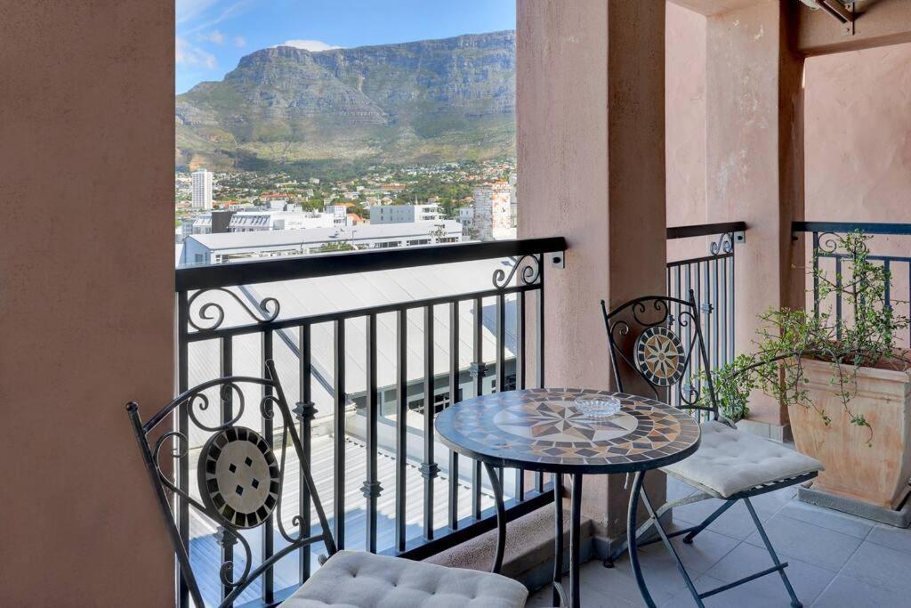 Nazari House Apartment Cape Town Exterior photo